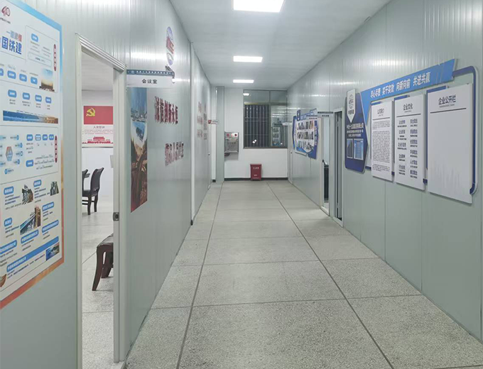 中铁19局广告制作安装